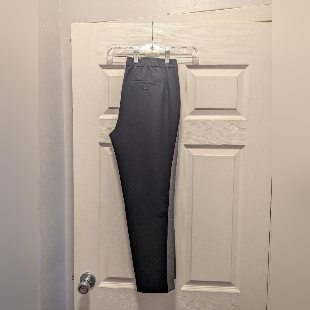 Women's black Banana Republic pull on pants